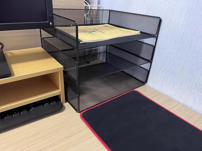 卧室教师办公桌布置指南:打造高质量舒适的家庭办公环境 卧室教师办公桌布置指南:打造高质量舒适的家庭办公环境
